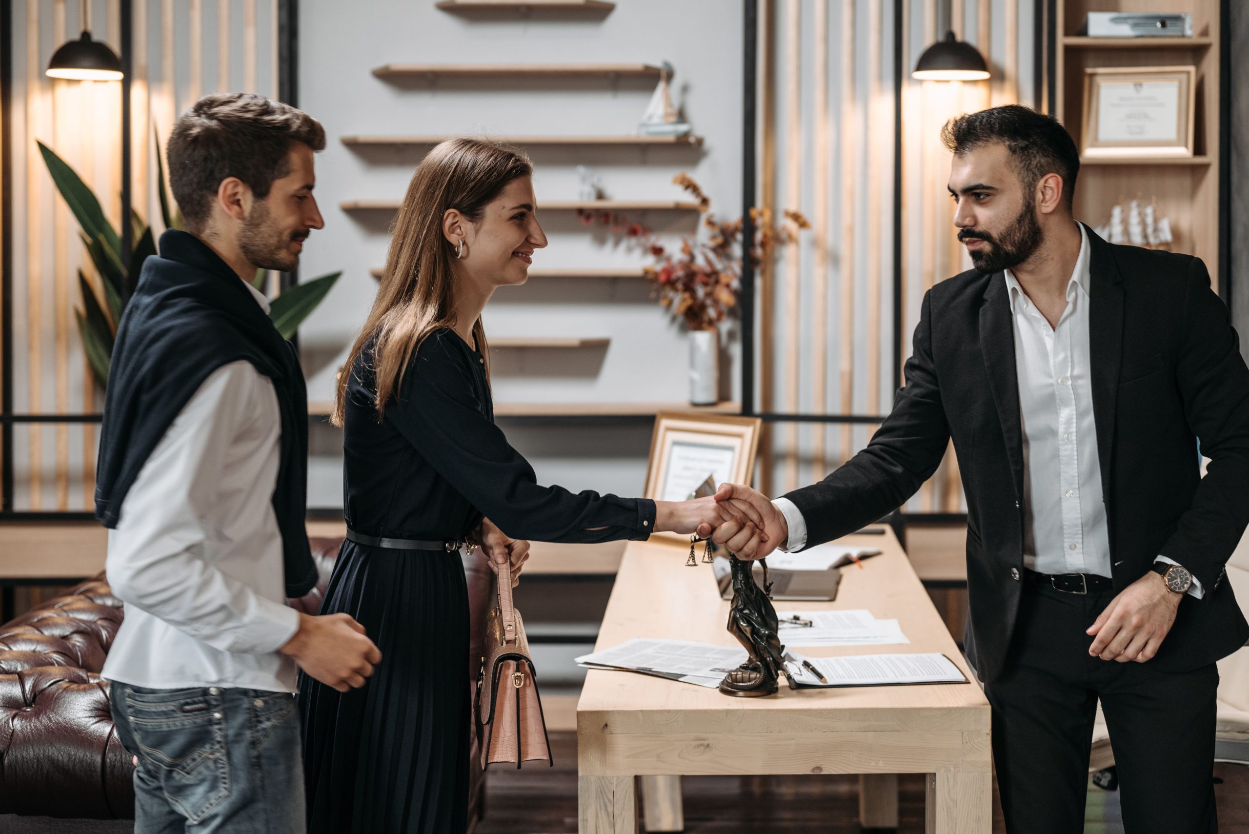 Customer Relationship Management: Strategi Membangun Loyalitas Pelanggan